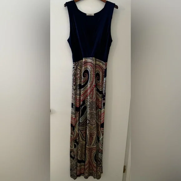 Gilli Dresses | Gilli Navy & Paisley Maxi Dress | Color: Blue | Size: M | Pm-76462388's Closet Gilli Dresses | Gilli Navy & Paisley Maxi Dress | Color: Blue | Size: M | Pm-76462388's Closet